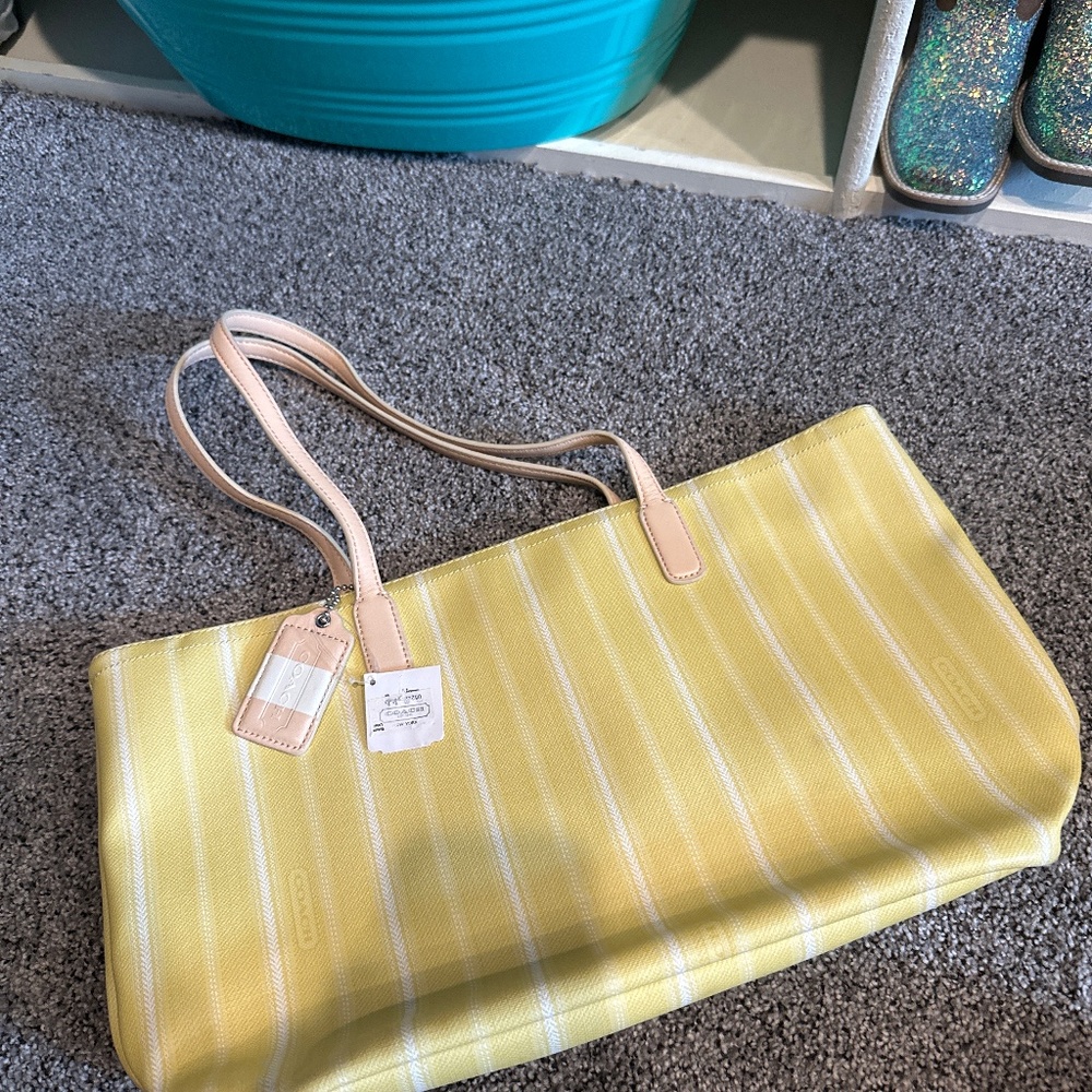 Coach tote